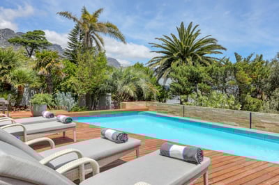 Luxury Villa Photo #6