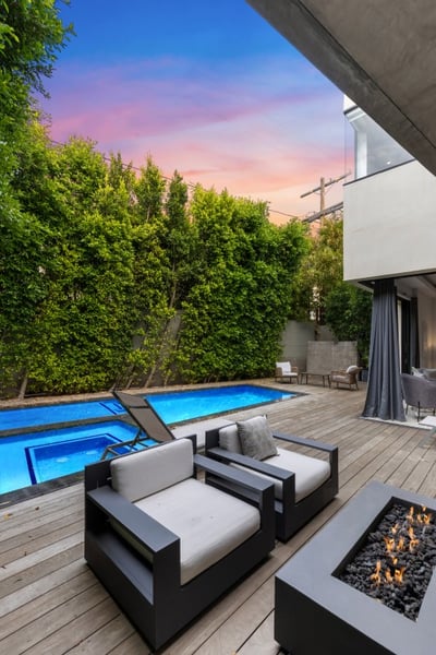 Luxury Villa Photo #3