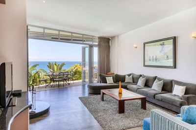 Luxury Villa Photo #17