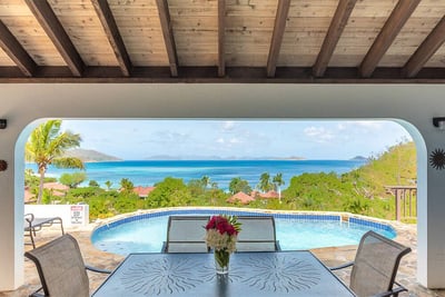 Luxury Villa Photo #4