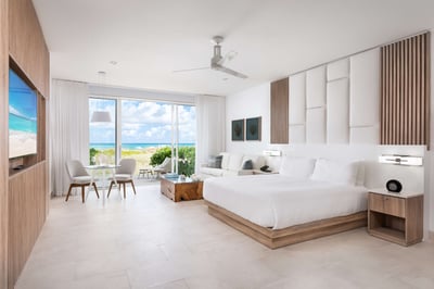 Luxury Villa Photo #2