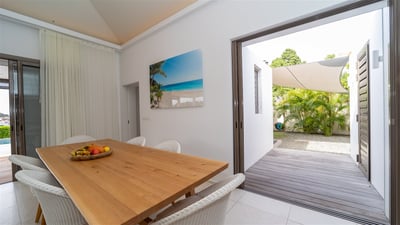 Kitchen & Dining Area
