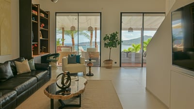 Luxury Villa Photo #19