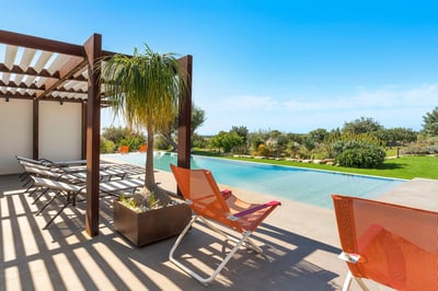 Luxury Villa Photo #11