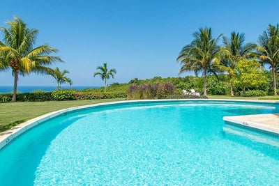 Luxury Villa Photo #6