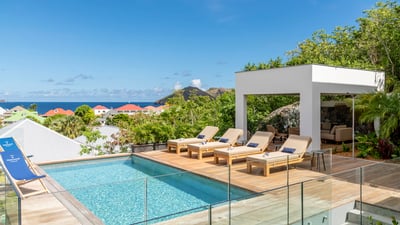 Luxury Villa Photo #3
