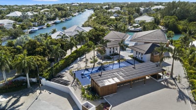 Luxury Villa Photo #52