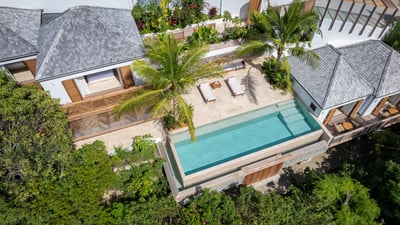 Luxury Villa Photo #2