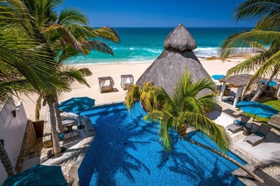Luxury Villa Photo #4
