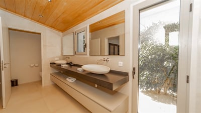 Luxury Villa Photo #75