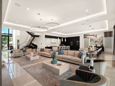 Luxury Villa Photo #27