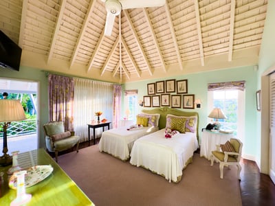 Luxury Villa Photo #13