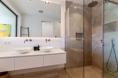 Luxury Villa Photo #26