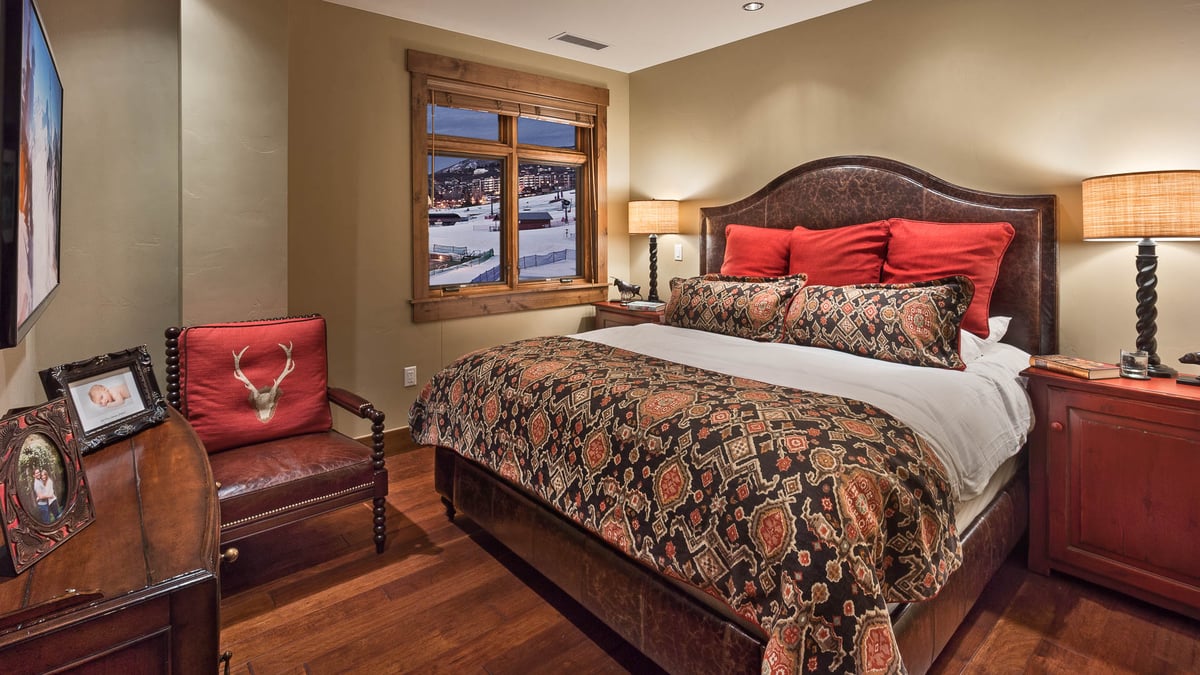 Hahns Peak Residence