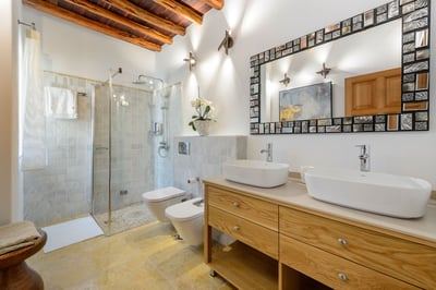 Luxury Villa Photo #24