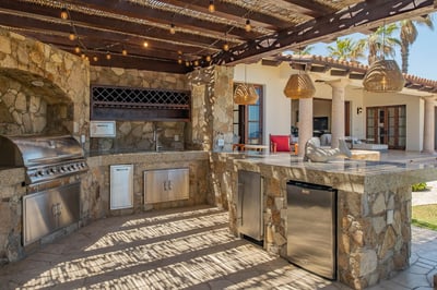 Luxury Villa Photo #12