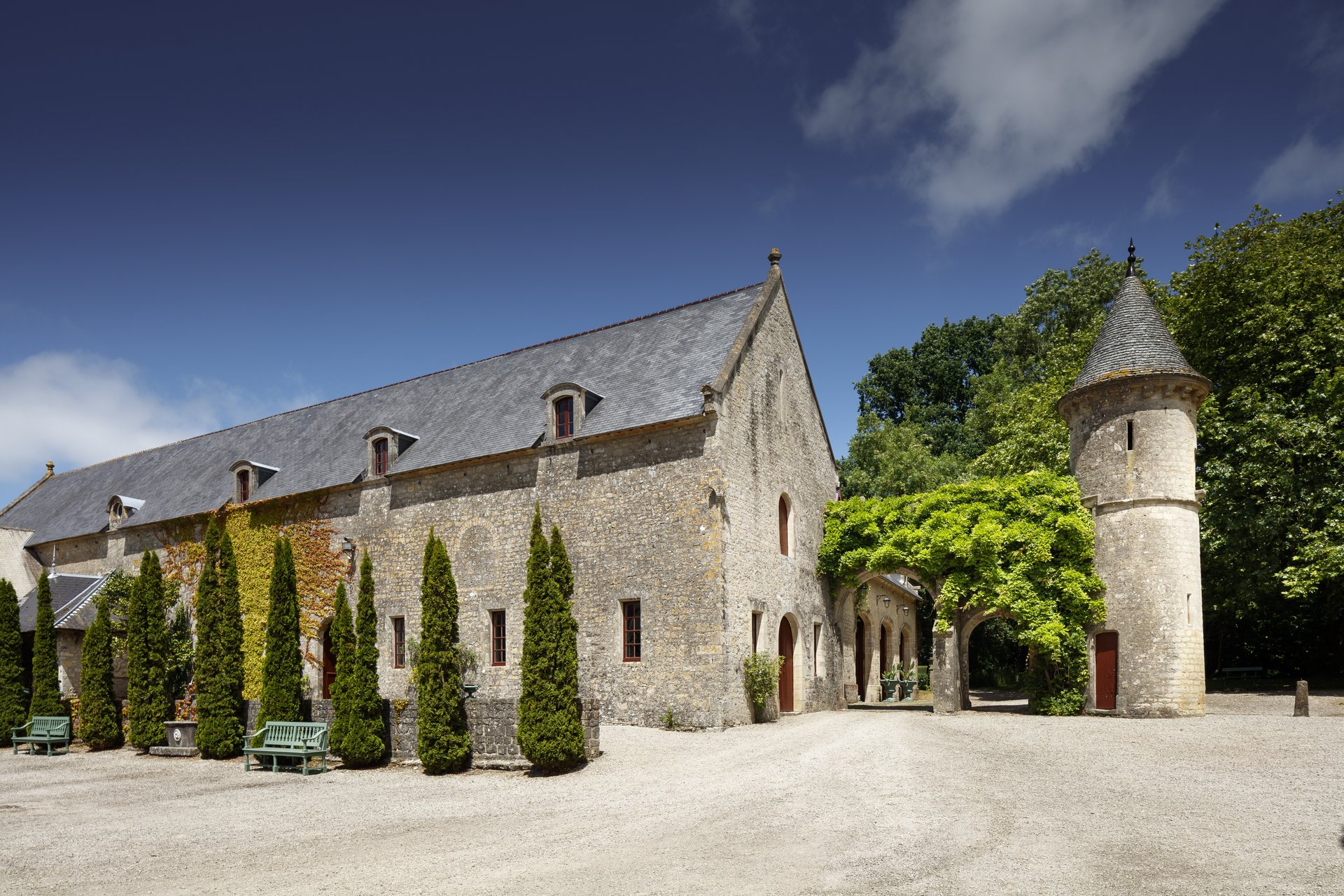 Chateau Yvetot - 2