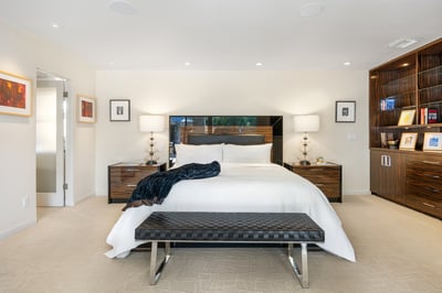 Luxury Villa Photo #23