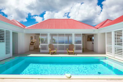 Luxury Villa Photo #3