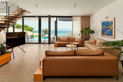 Luxury Villa Photo #36