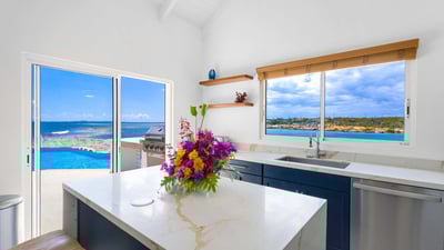 Luxury Villa Photo #11