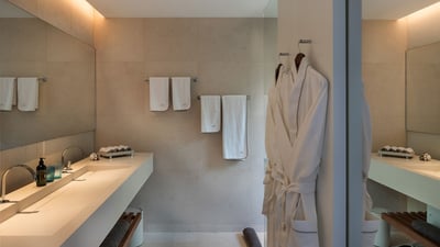 Luxury Villa Photo #43