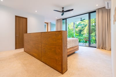 Luxury Villa Photo #39