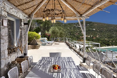 Luxury Villa Photo #7
