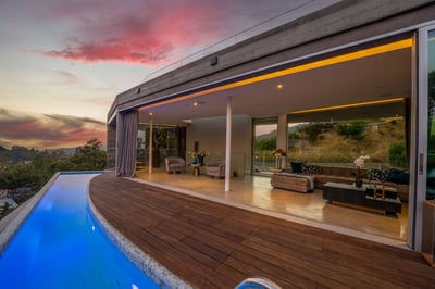 Luxury Villa Photo #30