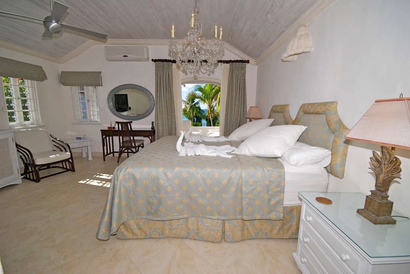 Emerald Beach 4 | Plumbago