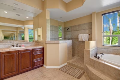 Luxury Villa Photo #14