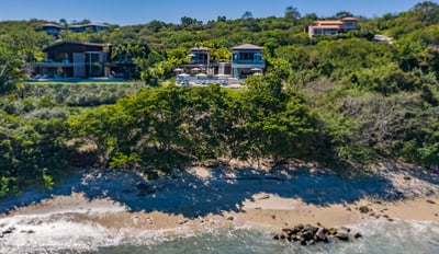 Luxury Villa Photo #2