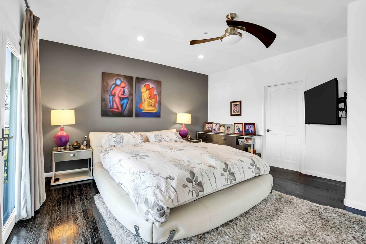 The Artist’s Summit