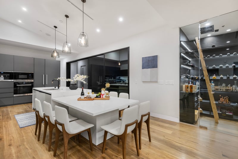 Skyline Luxury Haven