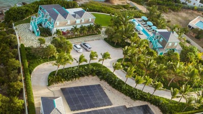 Luxury Villa Photo #7
