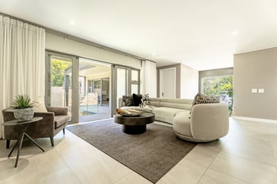 Luxury Villa Photo #40
