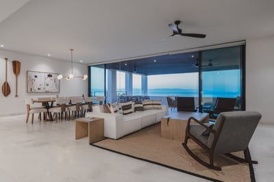 Luxury Villa Photo #15