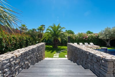 Luxury Villa Photo #8