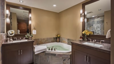 King ensuite