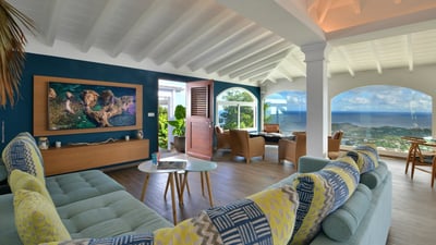 Luxury Villa Photo #18