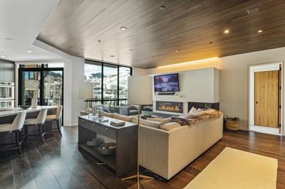 Luxury Villa Photo #7