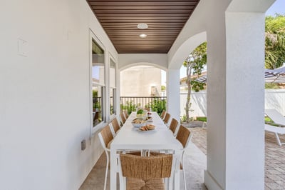 Luxury Villa Photo #4