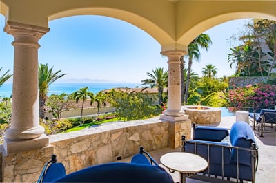 Luxury Villa Photo #17