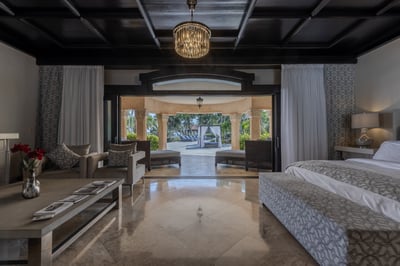 Luxury Villa Photo #78