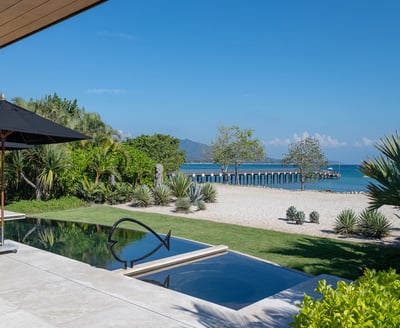 Luxury Villa Photo #6