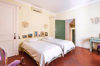 Luxury Villa Photo #23