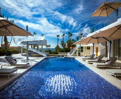 Luxury Villa Photo #6