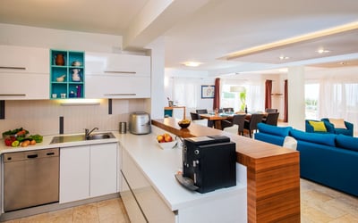 Luxury Villa Photo #17