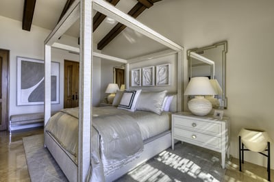 Luxury Villa Photo #45