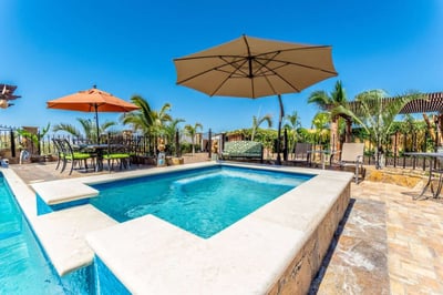 Luxury Villa Photo #6